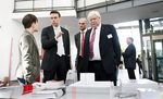 Auch Landespolitiker und der Rektor des KIT waren am Stand der IG Metall. Auch Landespolitiker und der Rektor des KIT waren am Stand der IG Metall.